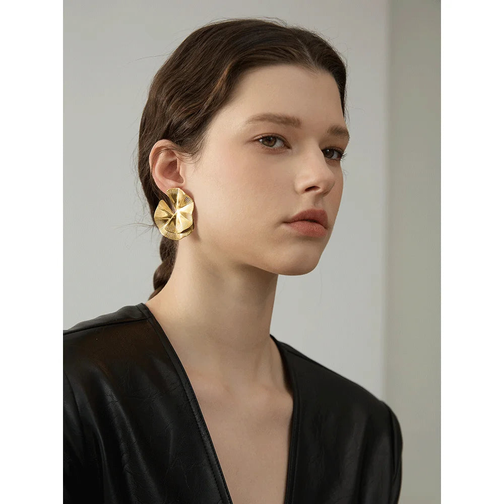 Yhpup Creative Stainless Steel Metal Flower Big Stud Earrings Fashion Attractive Statement Jewelry Women Personality Gift